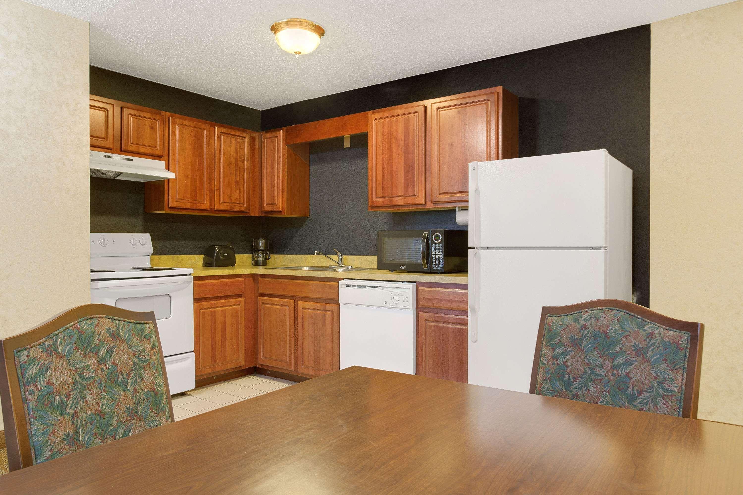 Hawthorn Suites By Wyndham Cincinnati/Sharonville Buitenkant foto