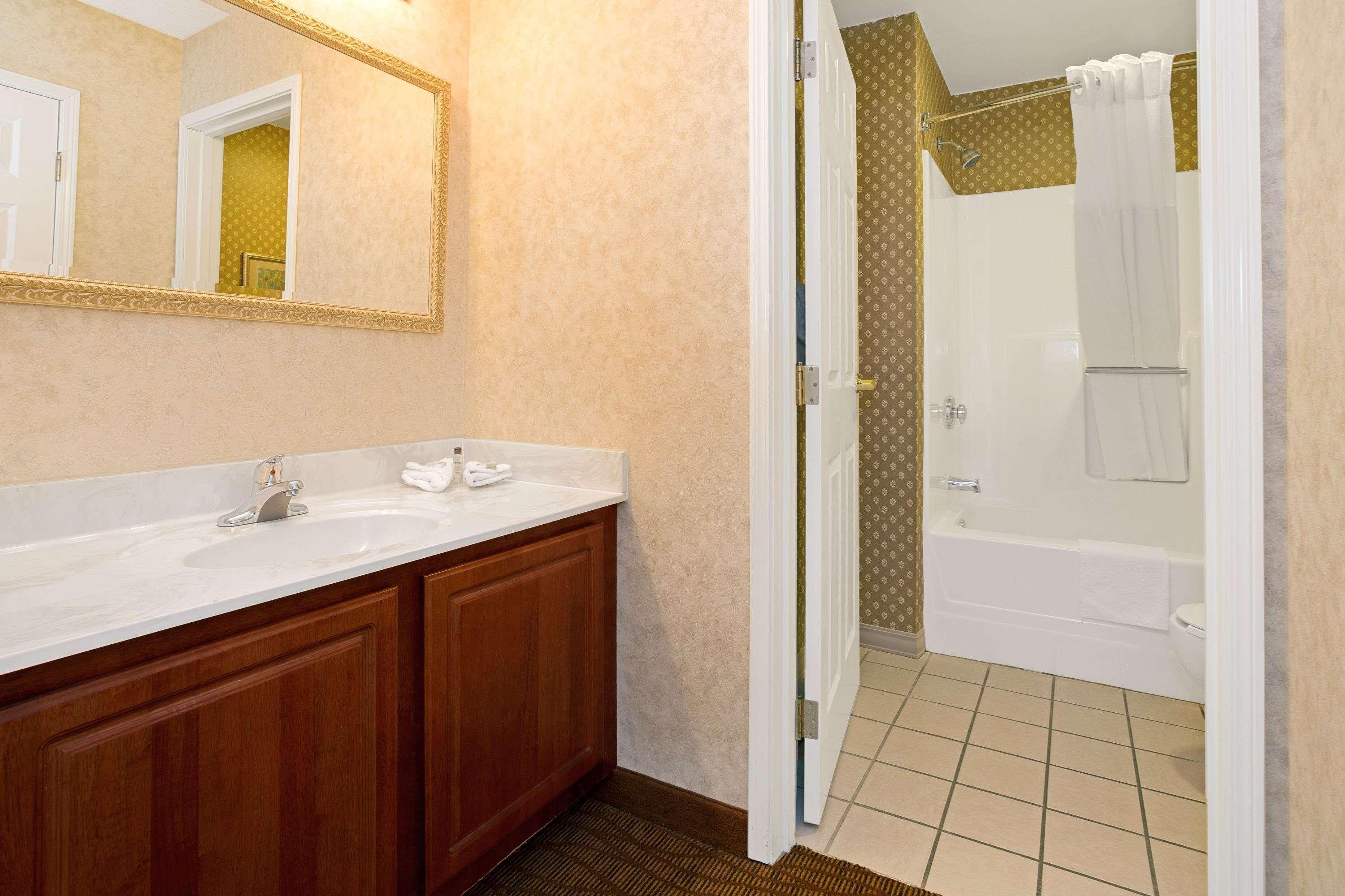 Hawthorn Suites By Wyndham Cincinnati/Sharonville Buitenkant foto