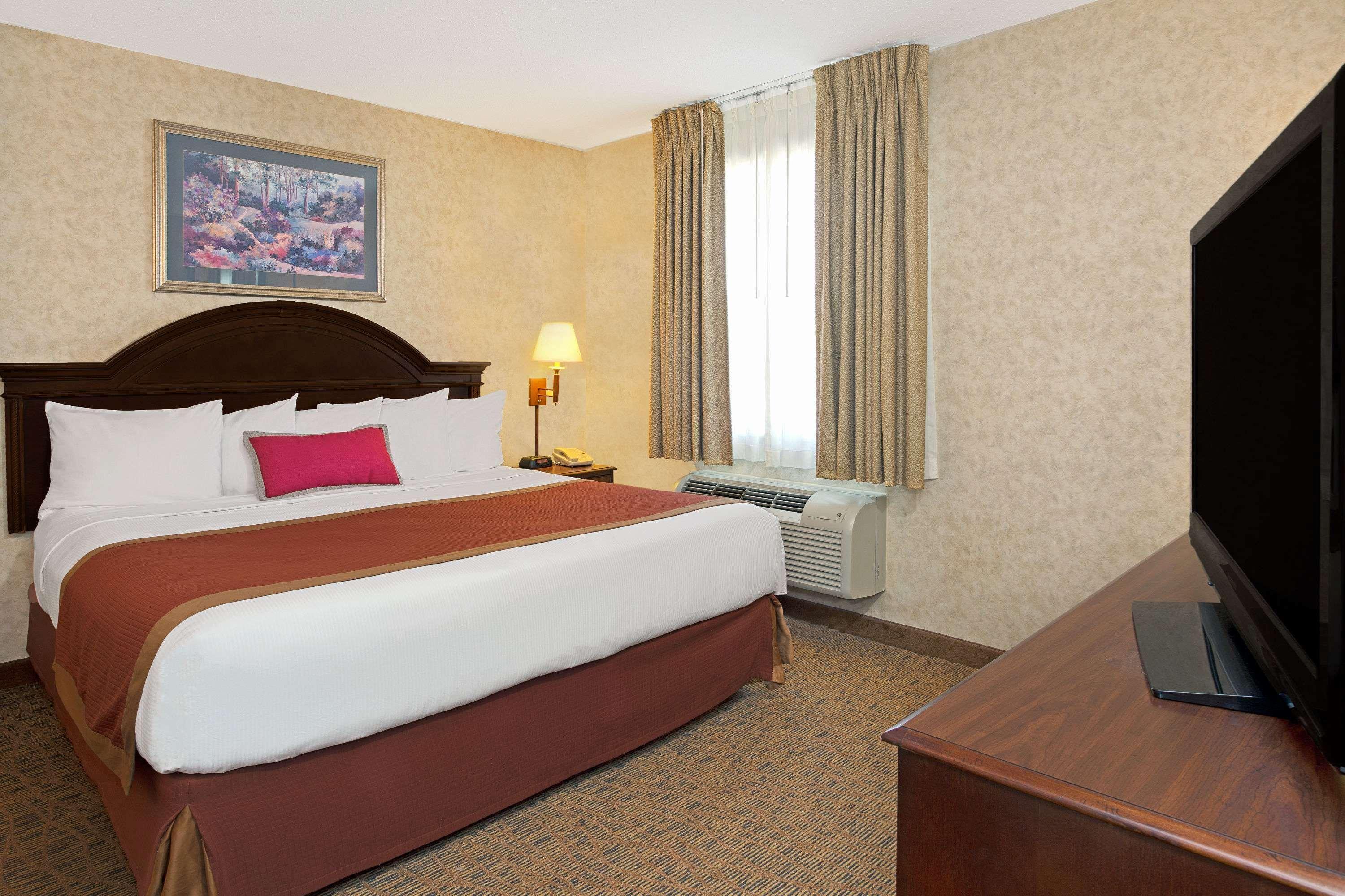 Hawthorn Suites By Wyndham Cincinnati/Sharonville Buitenkant foto