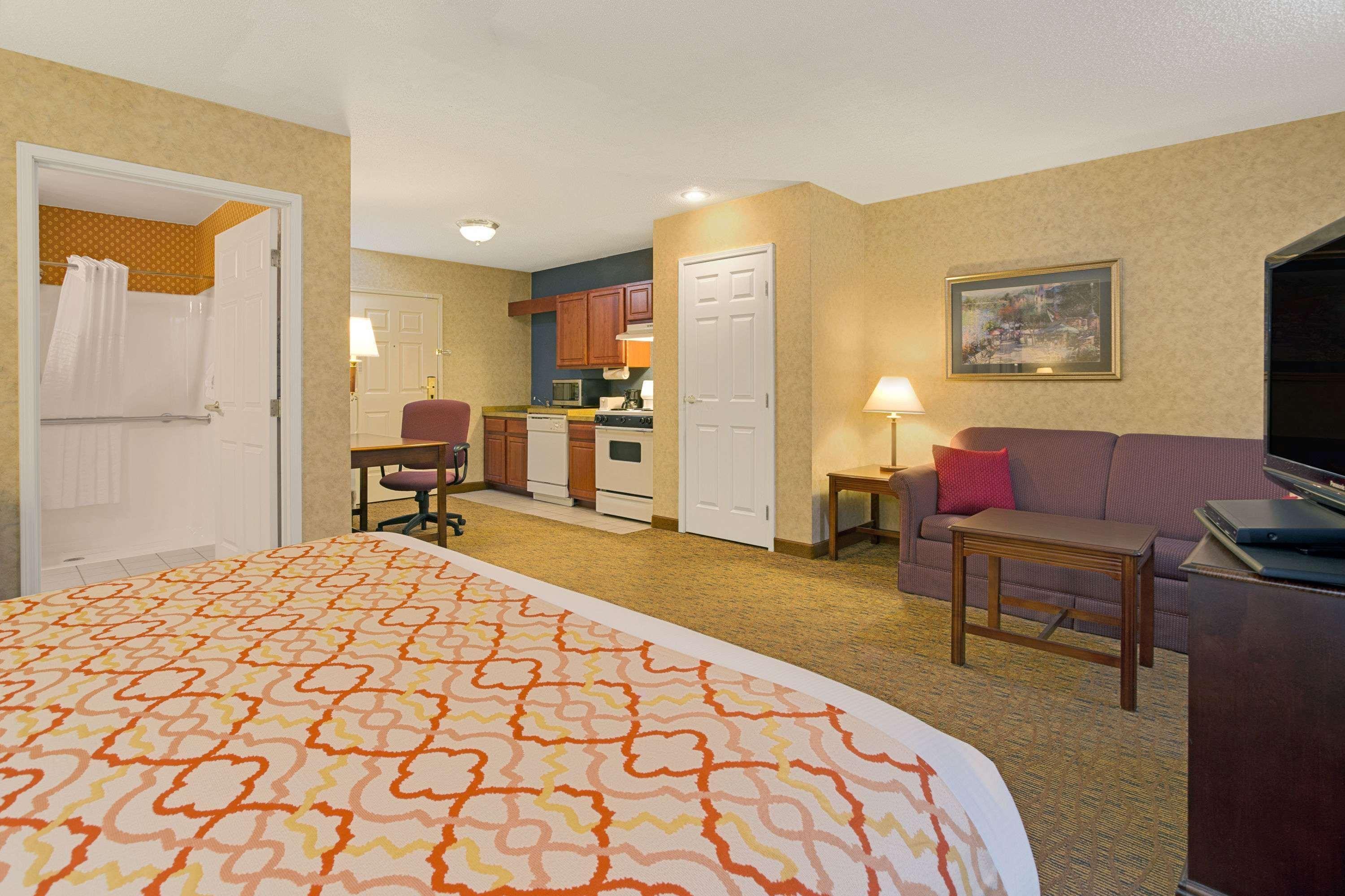 Hawthorn Suites By Wyndham Cincinnati/Sharonville Buitenkant foto